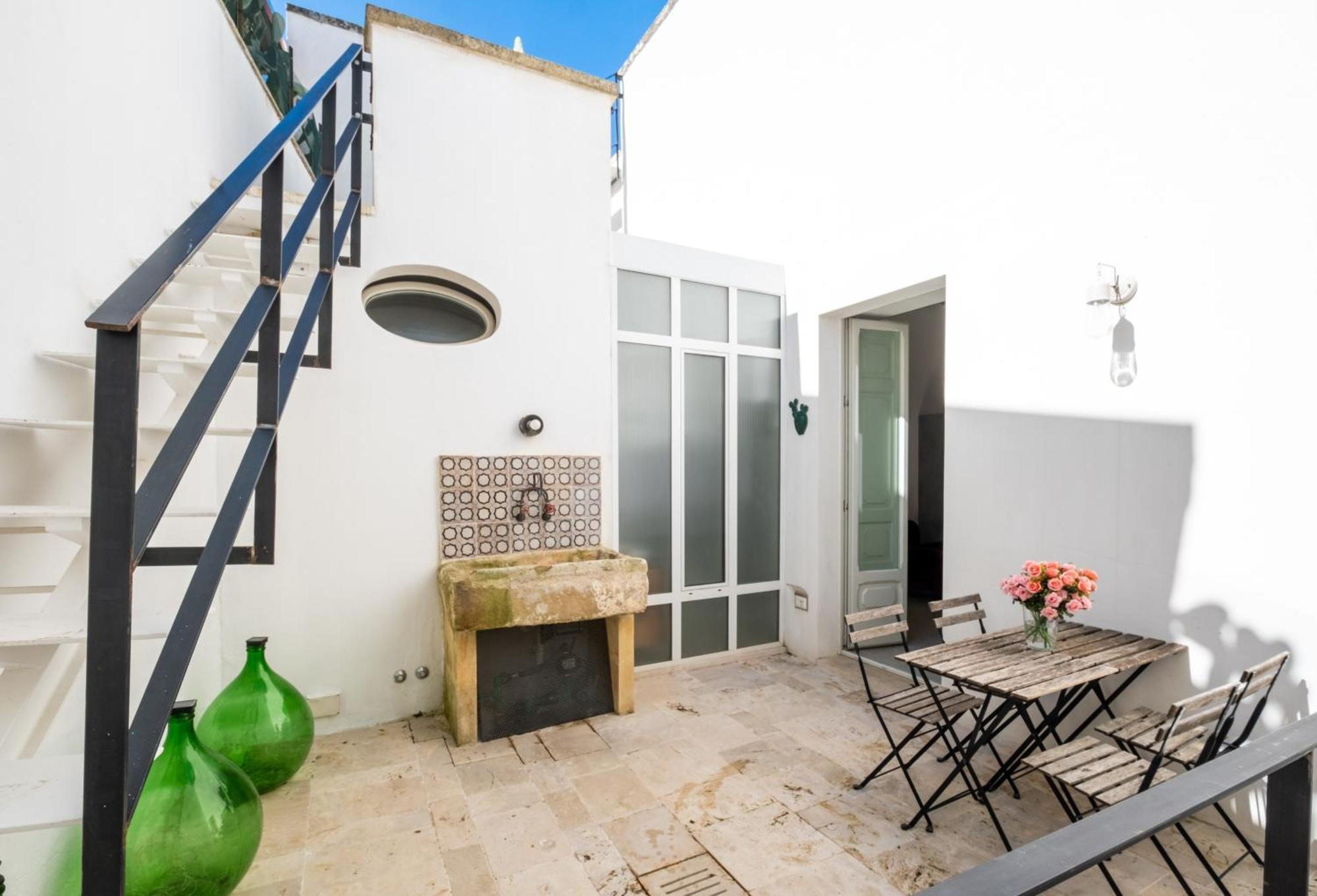 Dimora Del Vescovo Art Boutique Hotel Minervino di Lecce Exterior foto